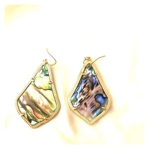 Kendra Scott Albarone shell pearl earrings